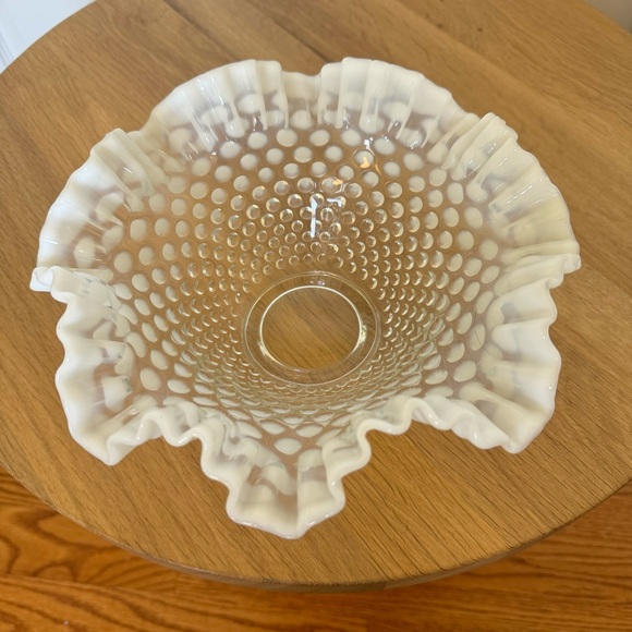 Vintage Fenton Moonstone Opalescent Hobnail Ruffled Edge Bowl - Picture 1 of 7